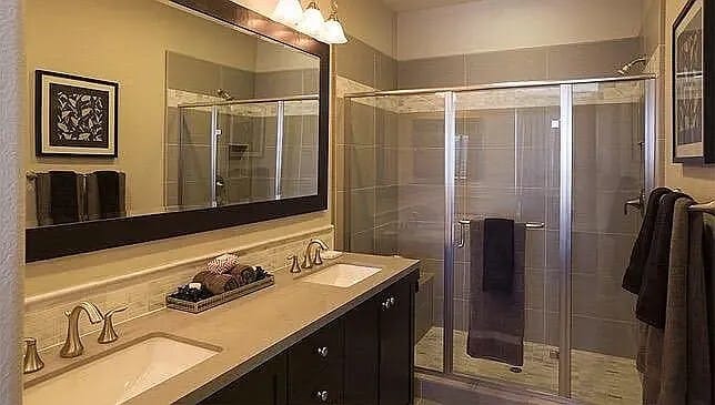 Building Photo - 5218 S Esprit Loop