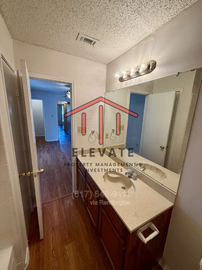 Building Photo - 5431 Stagetrail Dr