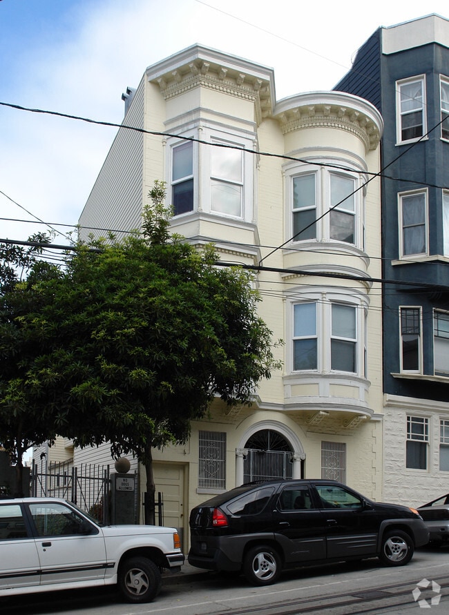 Building Photo - 1460 Washington St