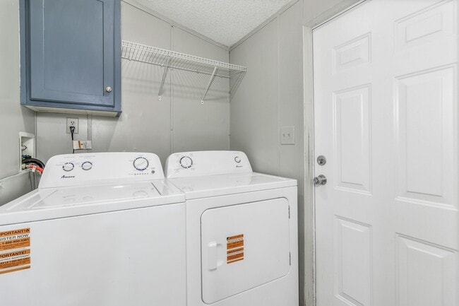 Building Photo - 9 Harwood Cemetary Rd