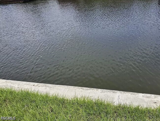 Building Photo - 913 Cultural Park Blvd