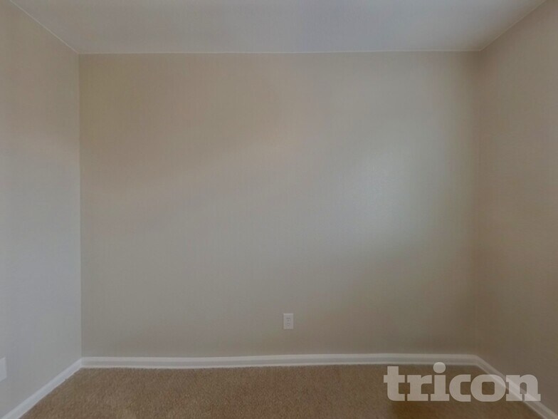 Building Photo - 414 Hawthorn St