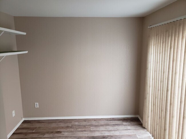 Building Photo - 943 Sedona Ct