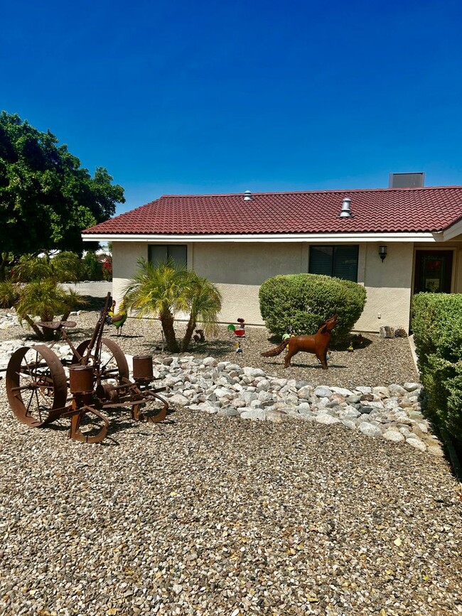 Building Photo - Beautifully Remodeled 3-Bedroom Home with ...