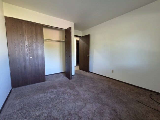 Building Photo - 168 Morningside Dr