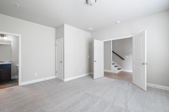 Building Photo - 317 Garland Woods Ct