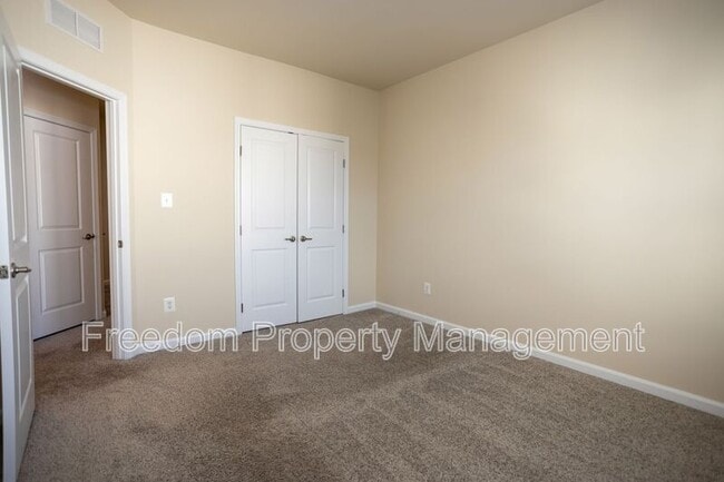 Building Photo - 7408 Brunson Cir
