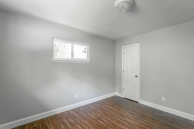 Building Photo - 6303 Walden Ave