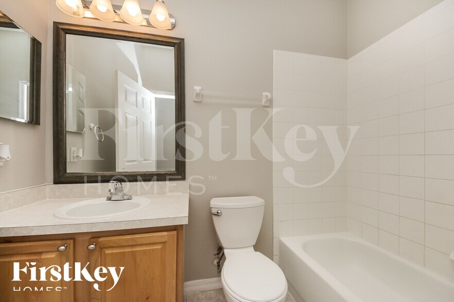 Building Photo - 1506 Nestlewood Trail