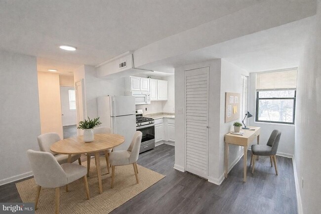 Building Photo - 2100 Channing St NE