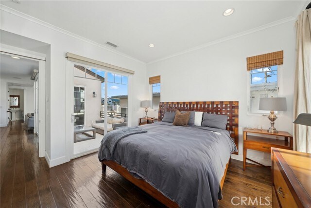 Building Photo - 417 Poinsettia Ave