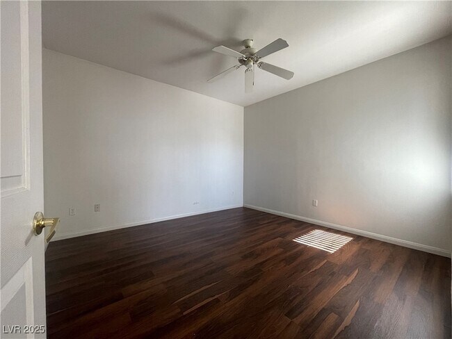 Building Photo - 8000 W Badura Ave