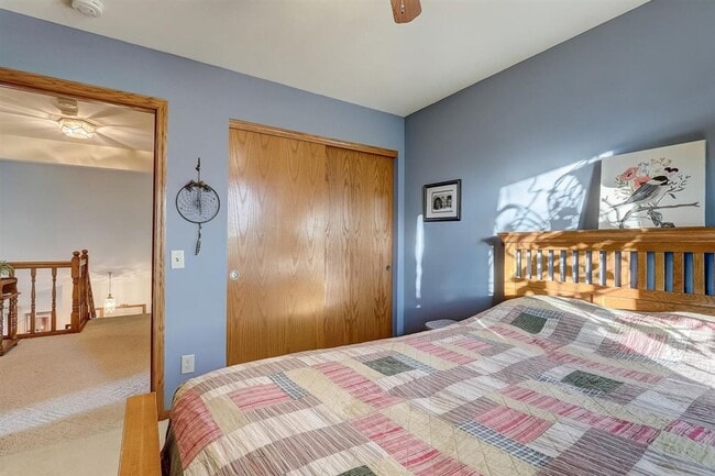 Building Photo - Punzel Sapphire Clarmar