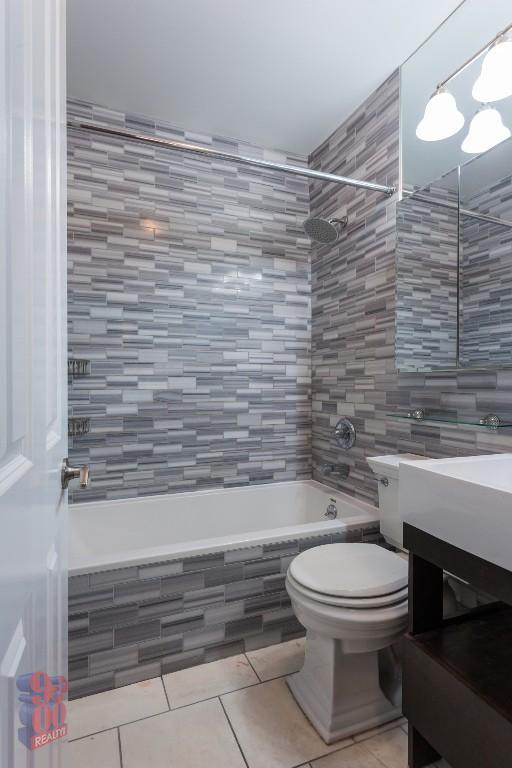 Building Photo - 68 Clinton St