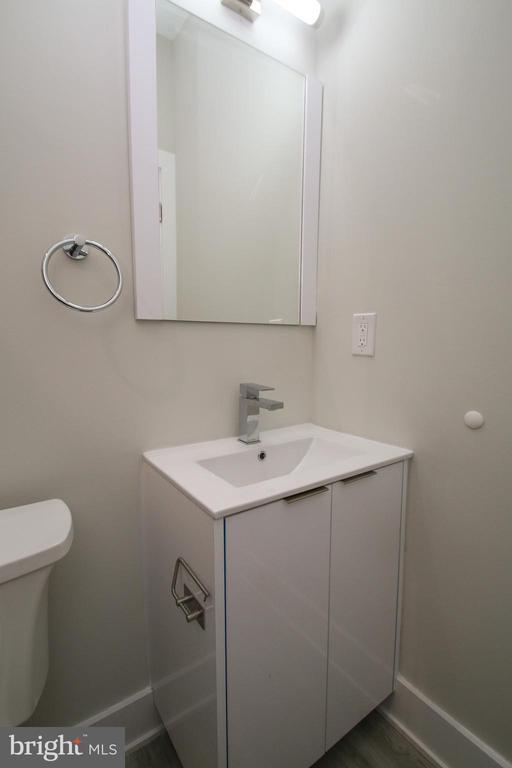 Building Photo - 3718 Haverford Ave