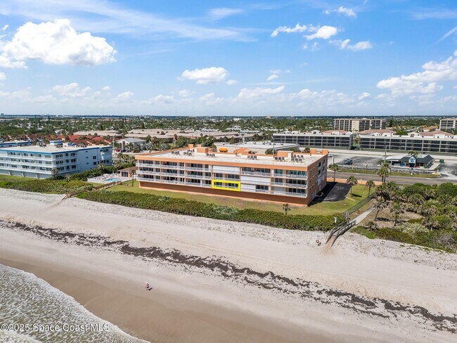 Building Photo - 1941 Jimmy Buffett Mem Hwy