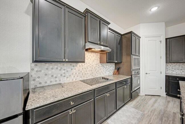 Building Photo - 101 Caponi Fish Ln