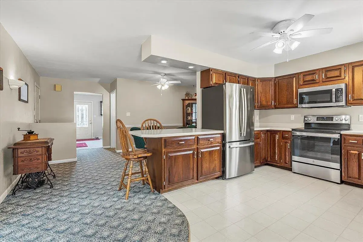 kitchen1 - 1505 Orchard Dr