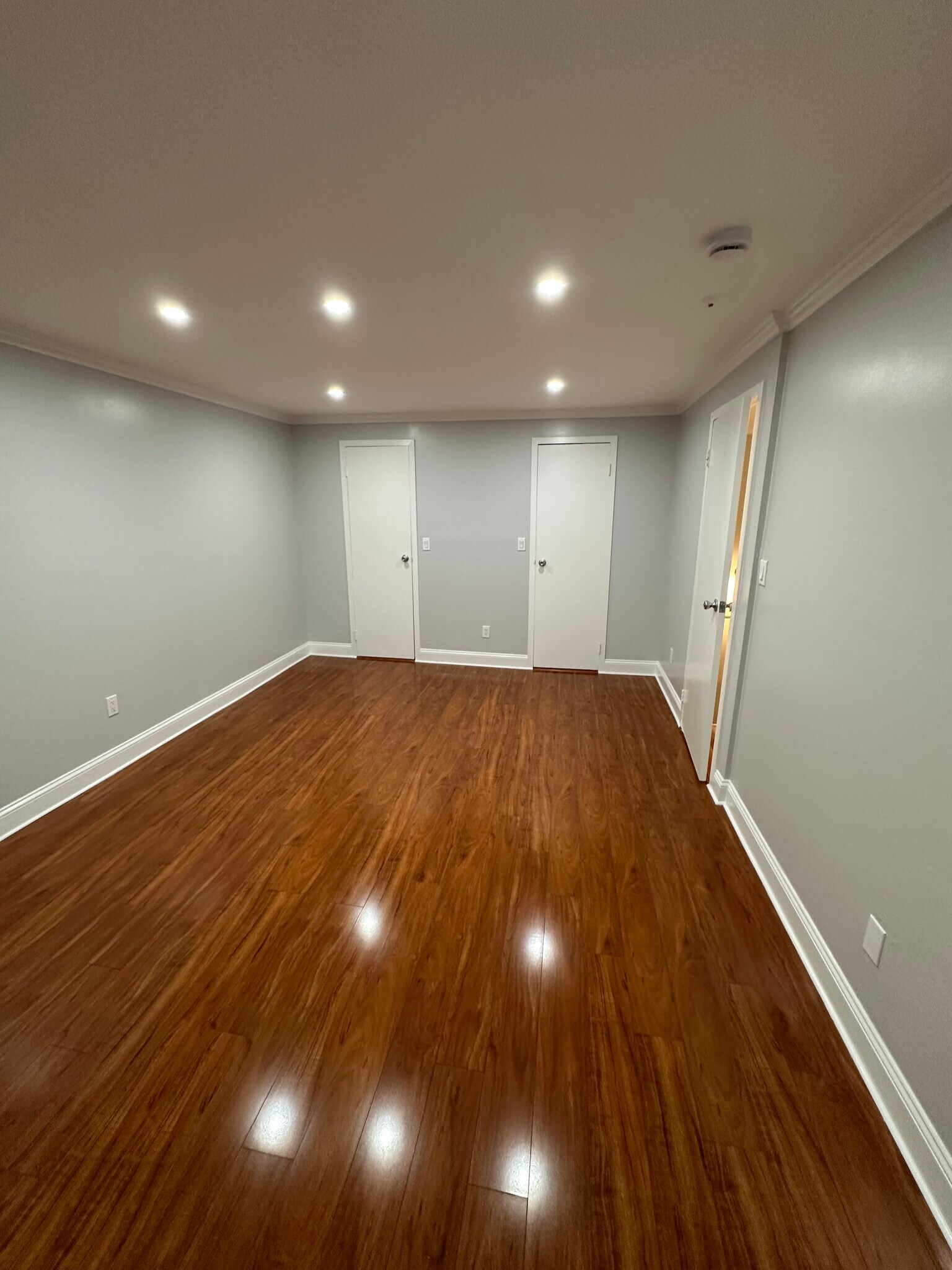Building Photo - 287 Sagamore Hills Dr