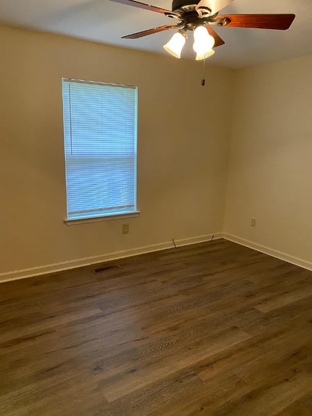 Building Photo - 1904 Tinsley Pl