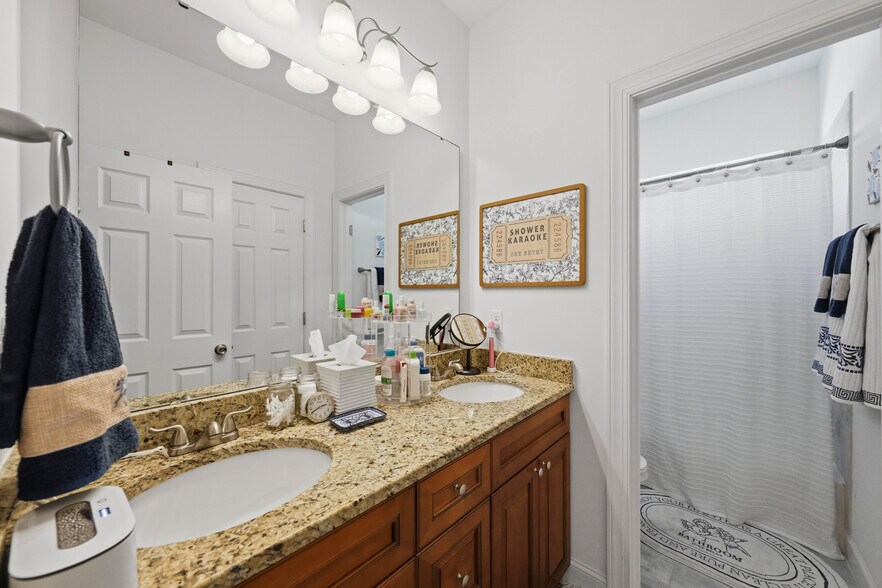 Building Photo - 20264 Harroway Dr