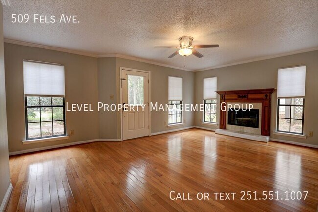 Building Photo - 509 Fels Ave