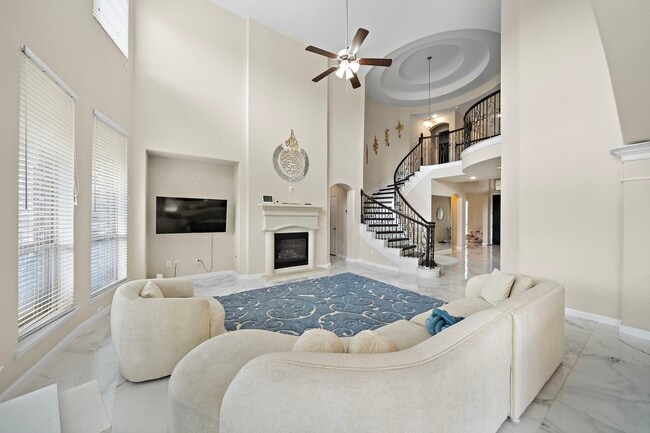 Building Photo - 3627 Grand Prom