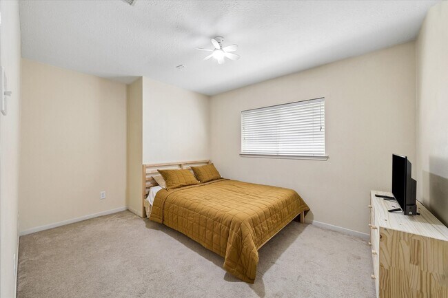 Building Photo - 9714 Shadowglade Ct