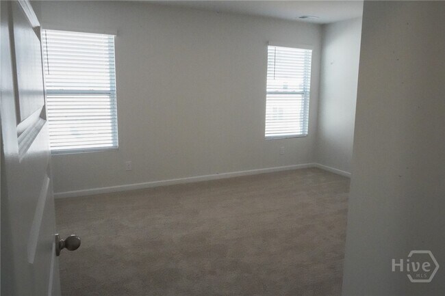Building Photo - 418 Coconut Dr