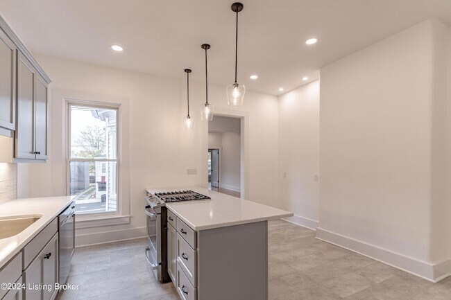 Building Photo - 1804 Frankfort Ave