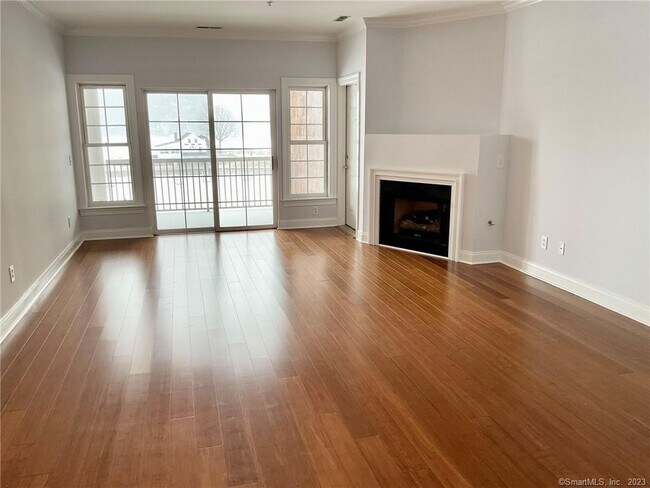 Building Photo - 10 Hayestown Rd