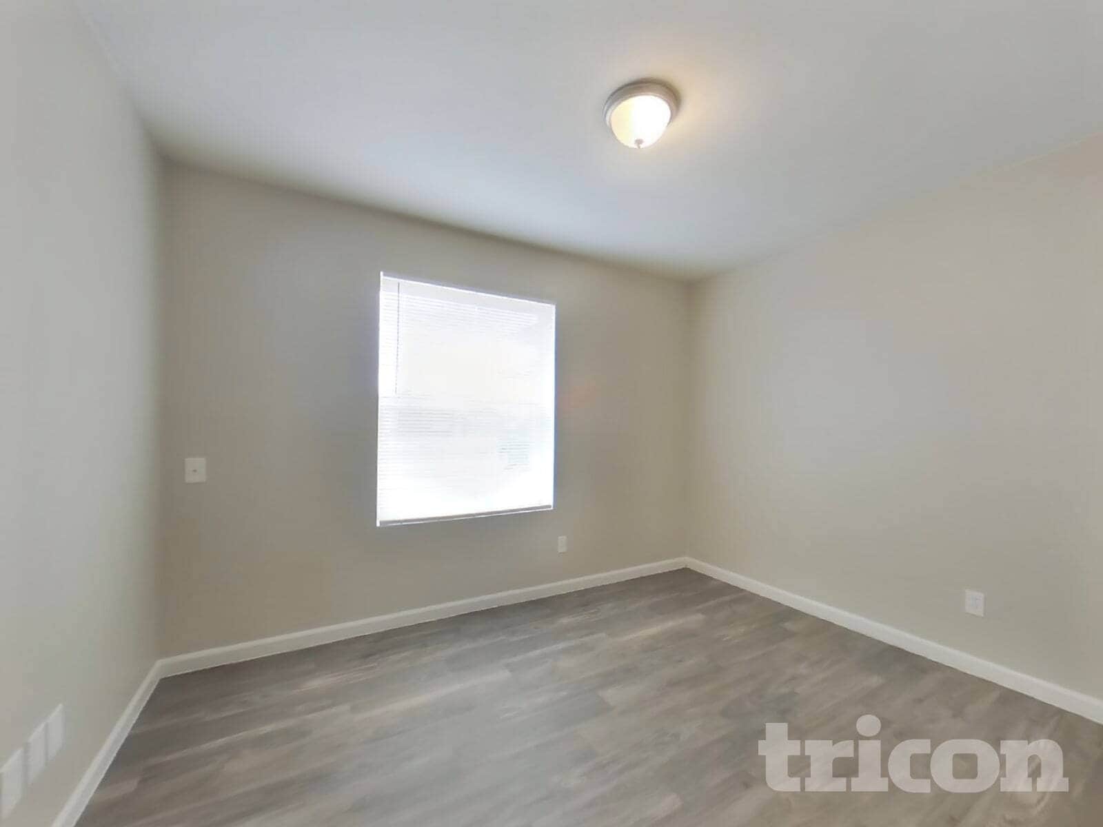 Building Photo - 6926 W Cameron Dr