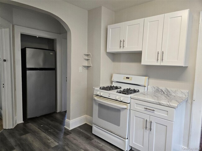 Building Photo - 47 Decatur Ave