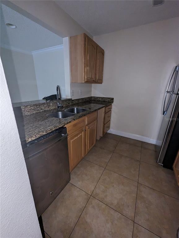 Building Photo - 2071 Dixie Belle Dr