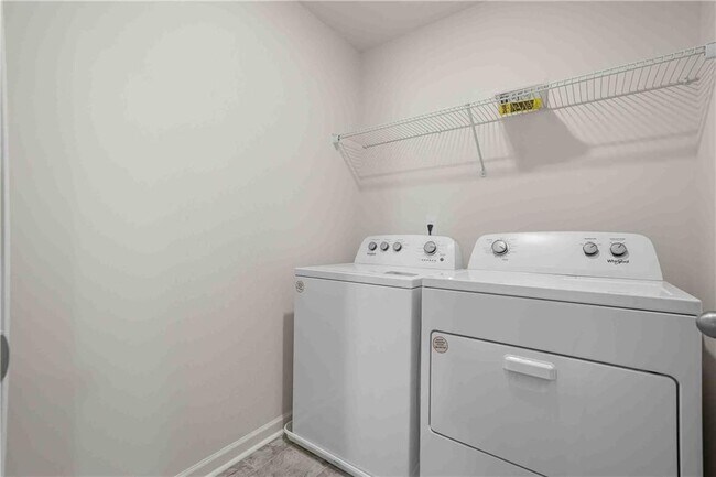 Building Photo - 556 Quail Pass