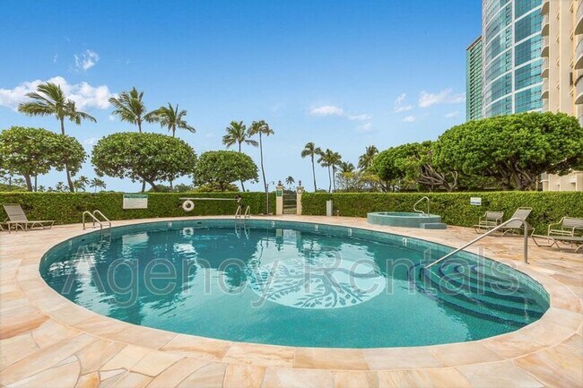 Building Photo - 1350 Ala Moana Blvd
