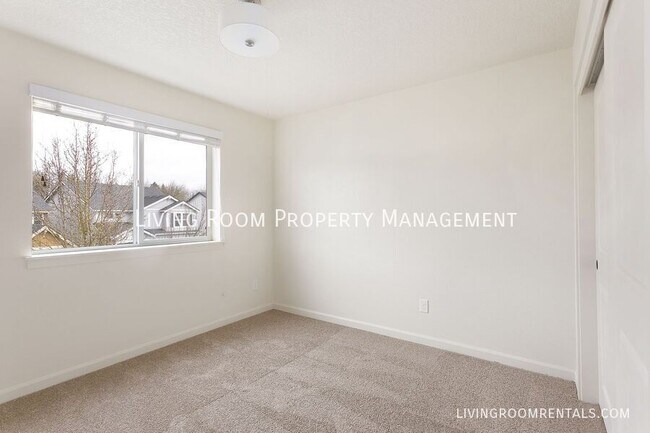 Building Photo - 10108 NE 139th Ave