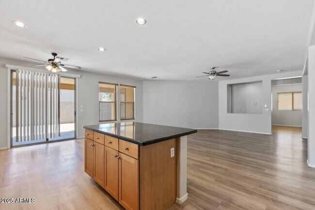 Building Photo - 18391 W Stinson Dr