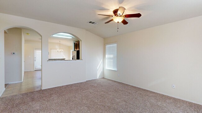 Building Photo - FREE DECEMBER RENT!!!