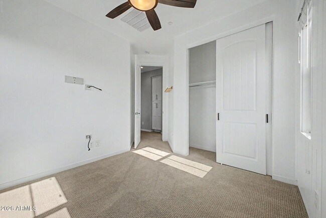 Building Photo - 3 Bedroom 3 Bathroom Recker Pointe Home