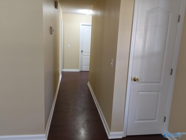 Building Photo - 217 Falcon Ridge Dr