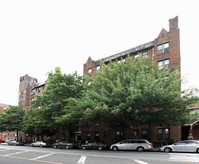 Building Photo - 1877 Ocean Ave