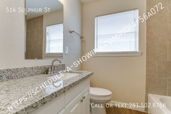 Building Photo - 514 Sulphur St
