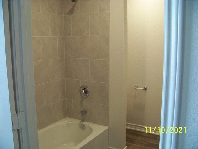 Building Photo - 217 Sunnymeade Ln