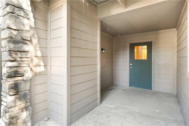 Building Photo - 3627 Menchaca Rd