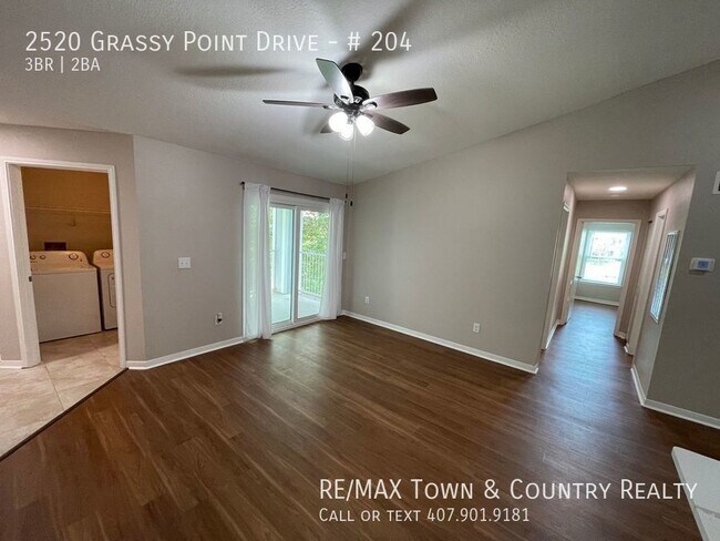 Building Photo - 2520 Grassy Point Dr