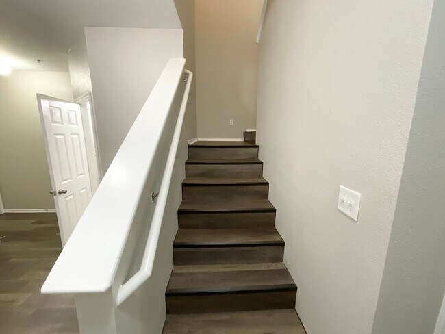 Building Photo - Lovely 2-story | 3-bedroom | 2.5-bath town...