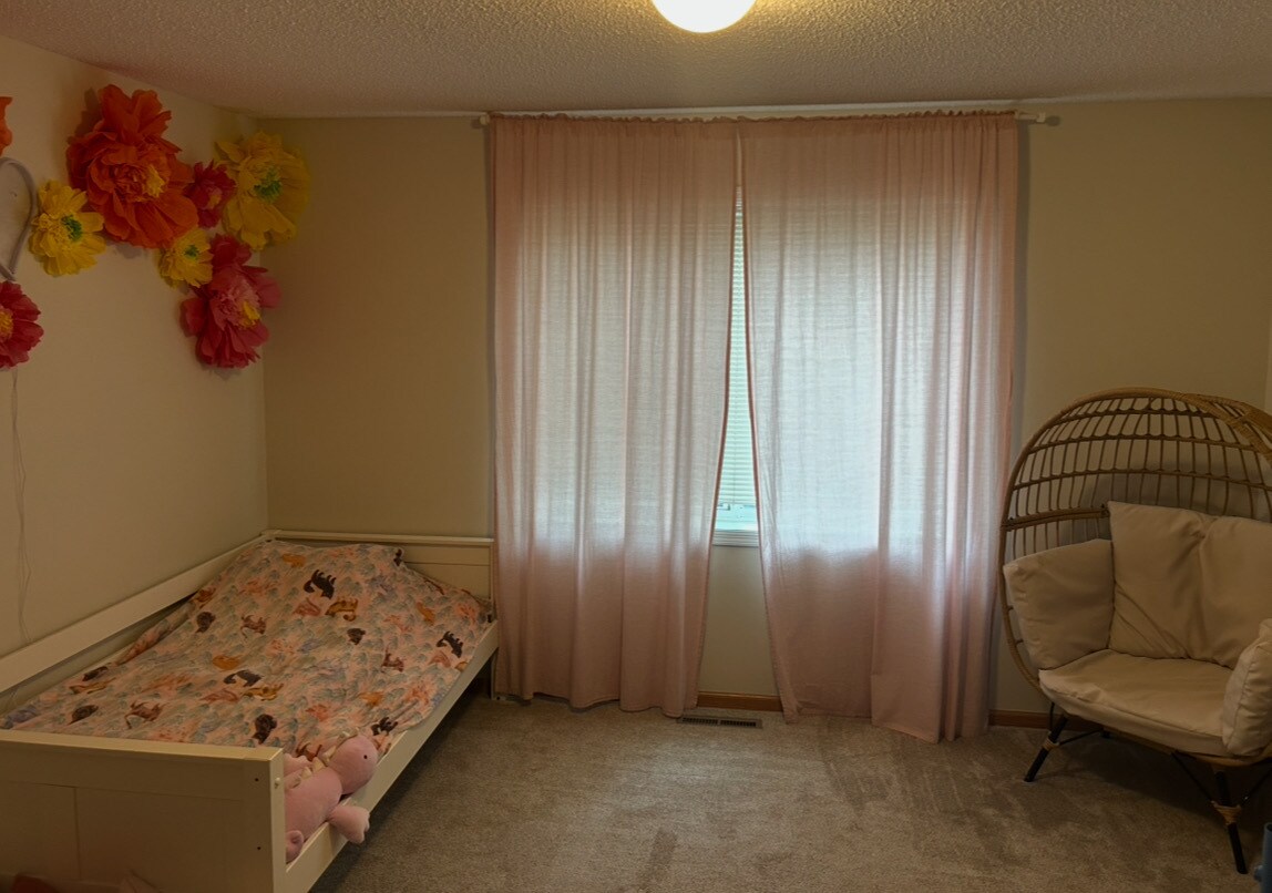 Building Photo - 5419 Fawn Meadow Curv SE