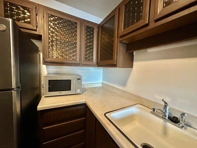 Building Photo - 11958 W Mill Rd