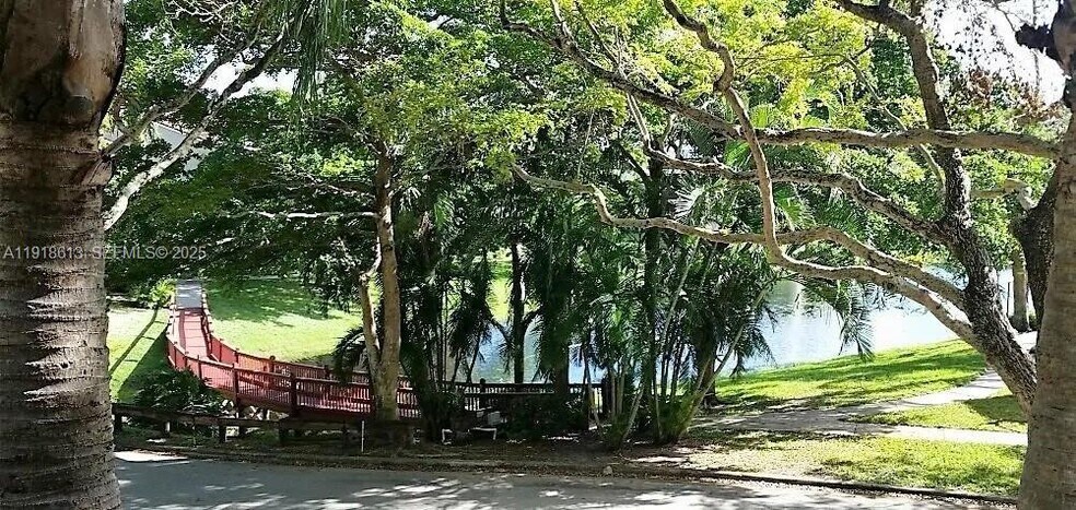 Building Photo - 1825 Palm Cove Blvd